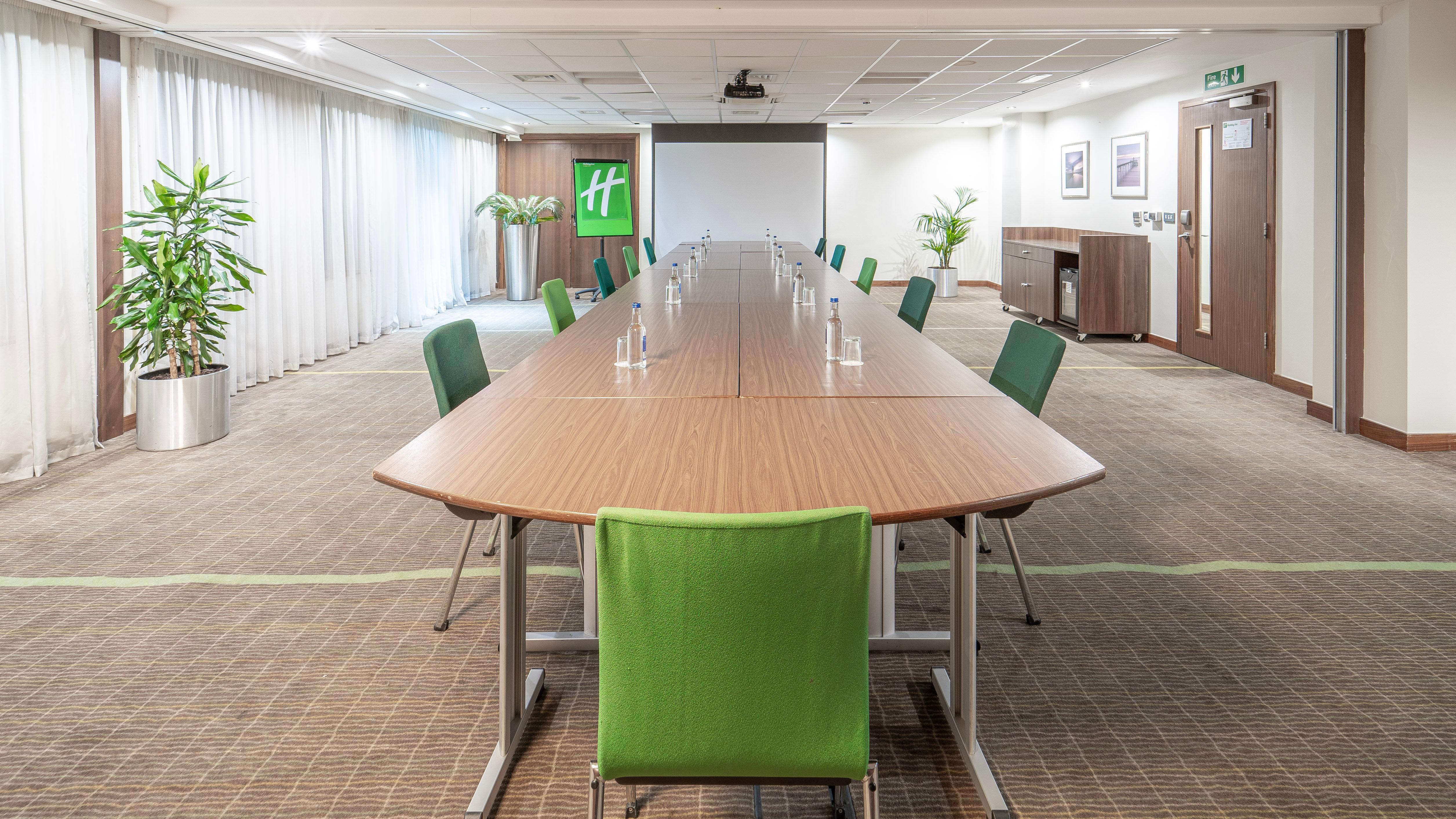 Hotel Bristol Filton By Ihg 4*