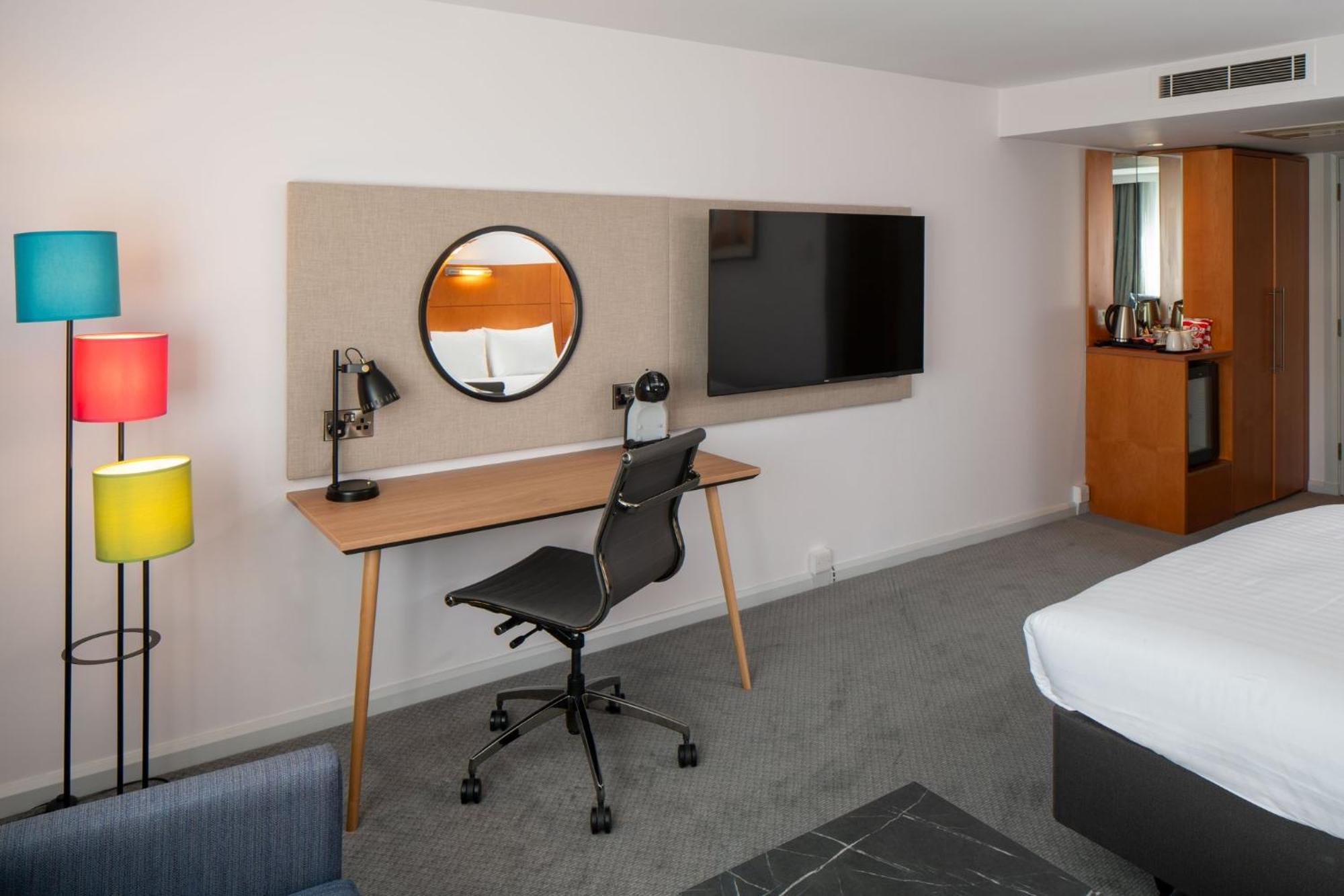 Hotel Bristol Filton By Ihg 4*