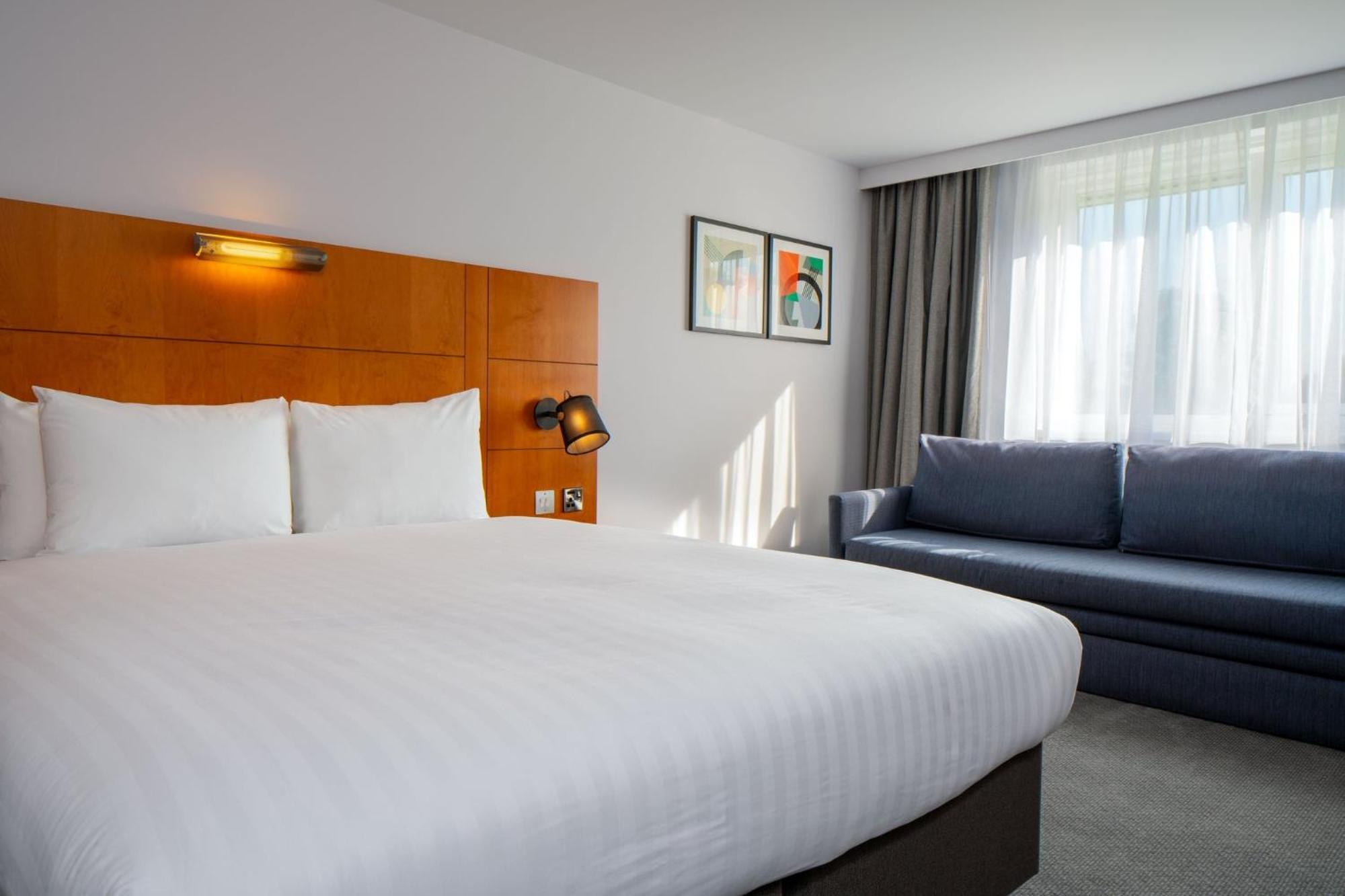 Hotel Bristol Filton By Ihg 4*