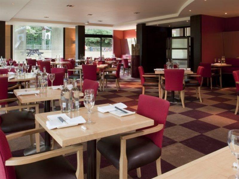 Hotel Bristol Filton By Ihg 4*